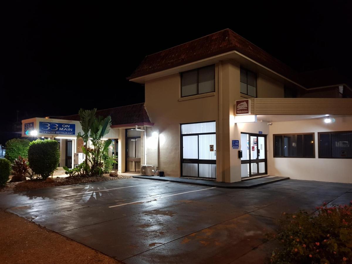 Caravilla Motor Inn Taree Esterno foto