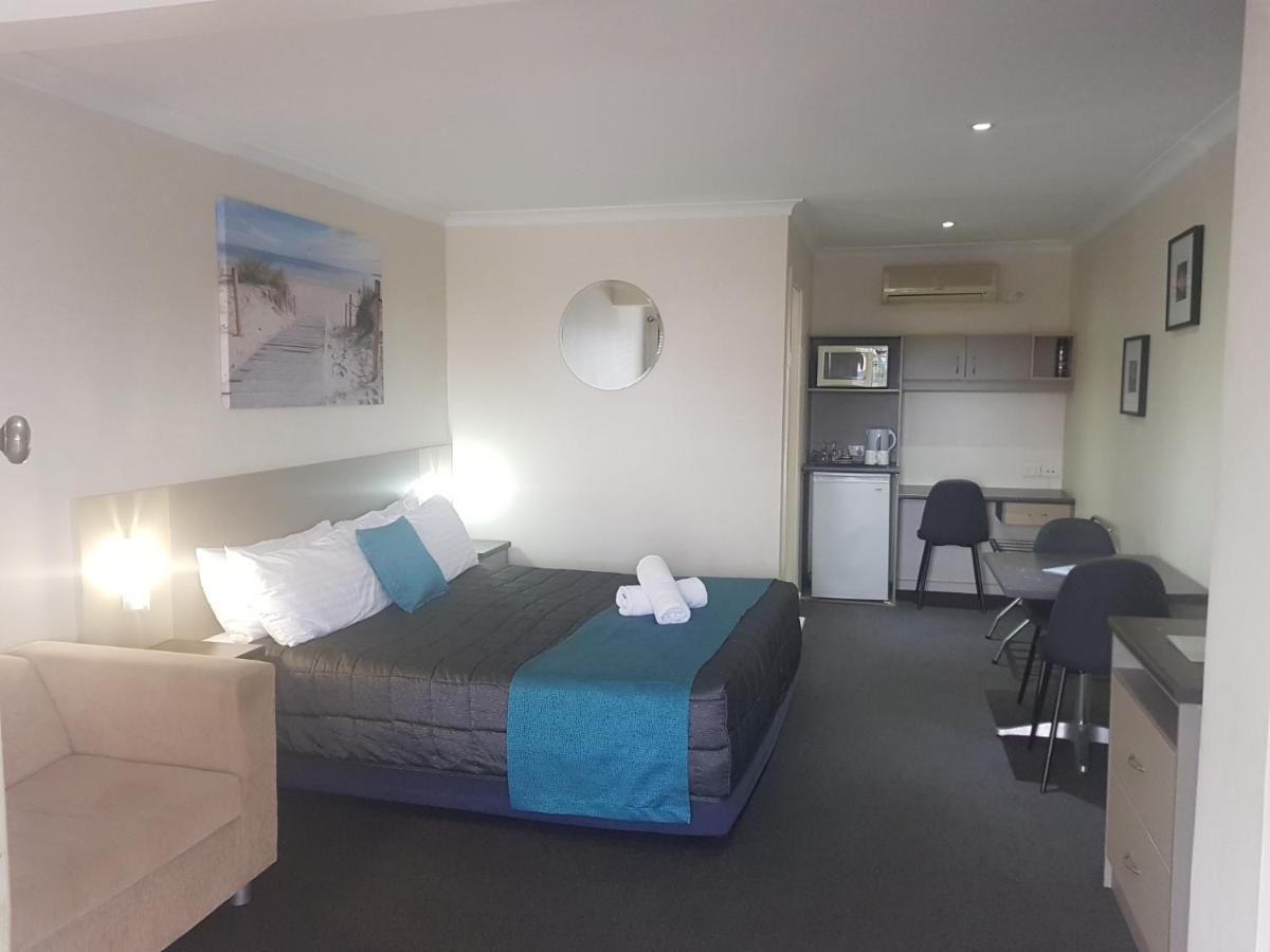 Caravilla Motor Inn Taree Esterno foto